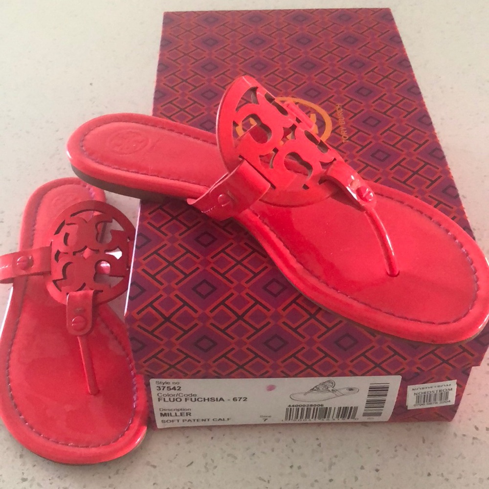 SOLD Rare Tory Burch Patent Fluo Fuscia Millers
